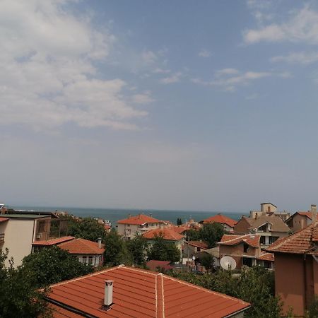 Apartments Dona Chernomorets Bagian luar foto