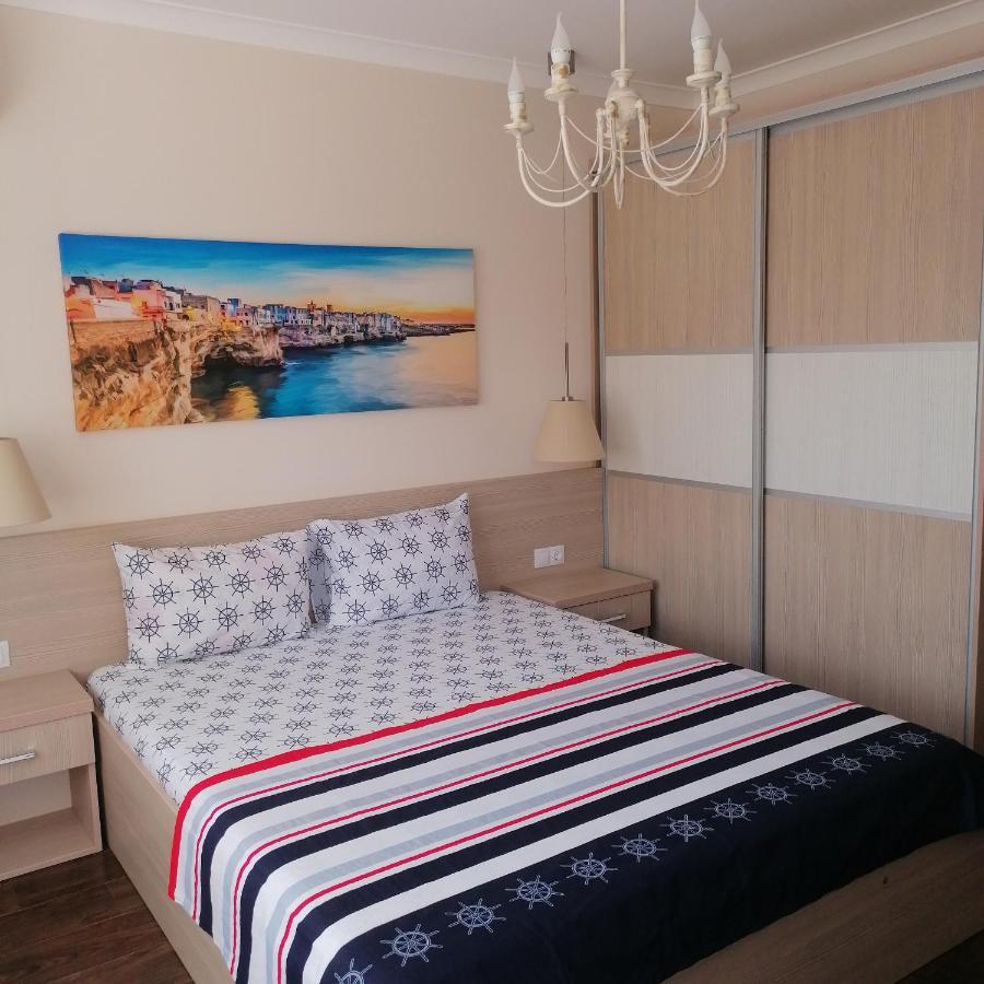 Apartments Dona Chernomorets Bagian luar foto
