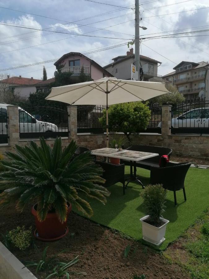 Apartments Dona Chernomorets Bagian luar foto