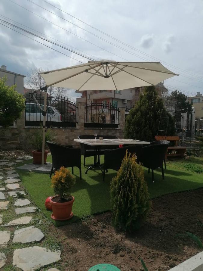 Apartments Dona Chernomorets Bagian luar foto