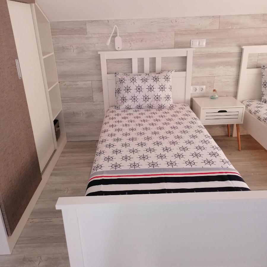 Apartments Dona Chernomorets Bagian luar foto